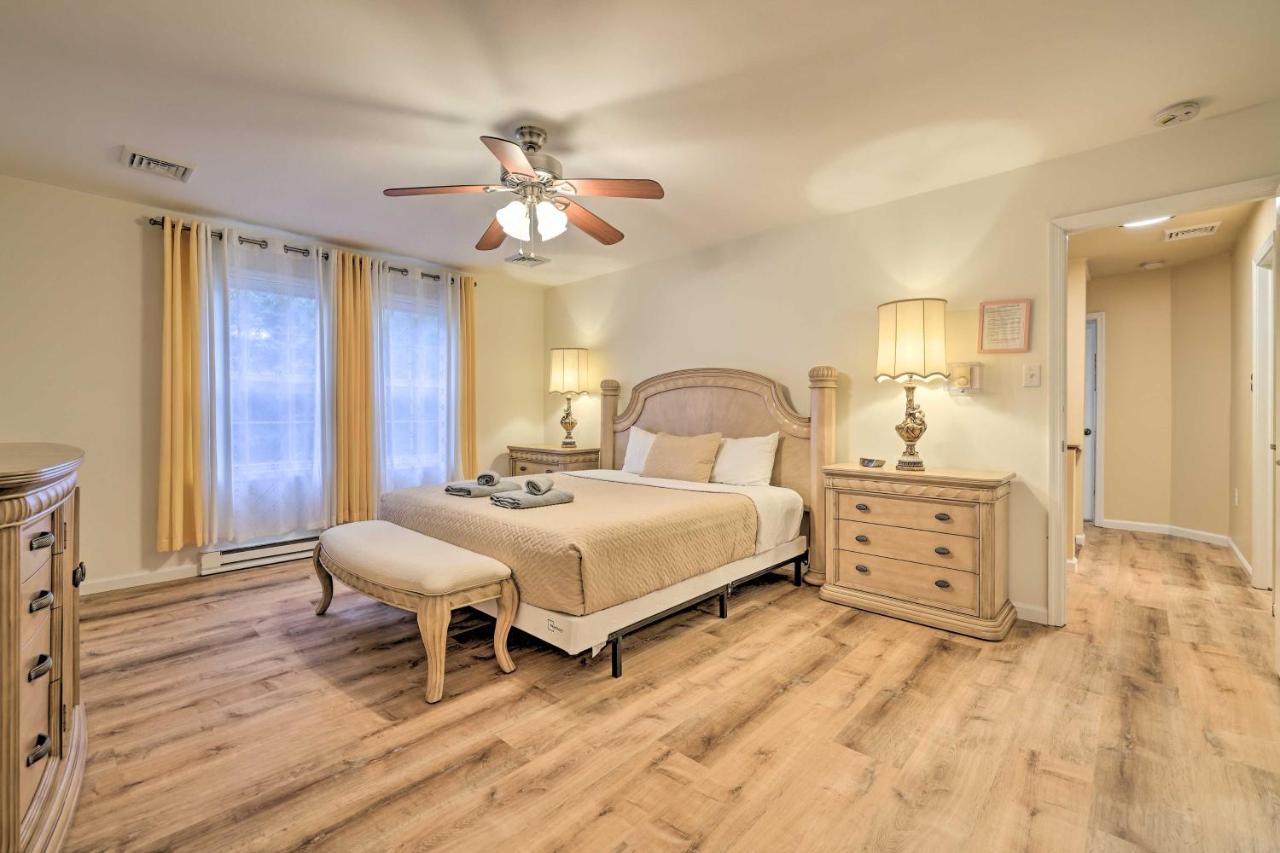 Spacious Tobyhanna Home With Lake Access And Fire Pit! Kültér fotó